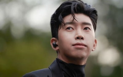 임영웅 신곡 'HERO', 오늘(4일) 12시 공개…음원차트 왕좌 오를까