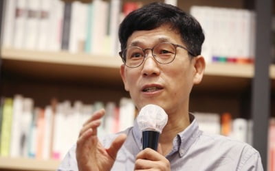 秋, 윤석열 특활비 내역 감찰 지시에… 진중권 "찌질함의 극치"