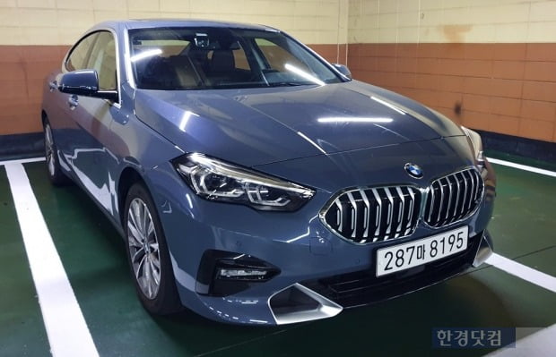 BMW가 선보인 준중형 뉴 2시리즈 그란쿠페 220d. 사진=오세성 한경닷컴 기자