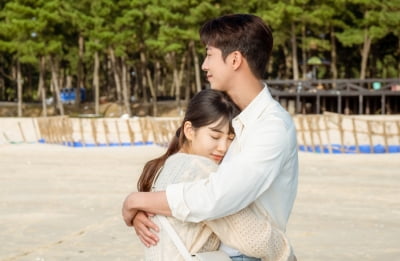 '스타트업' 배수지♥남주혁, 바다 여행 '포착'