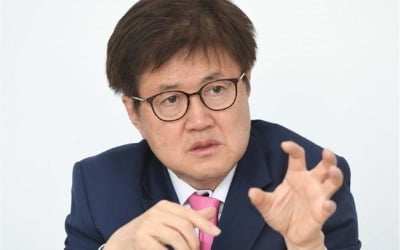 8·15 집회탓에 GDP 줄었다? 前 통계청장이 따져보니…