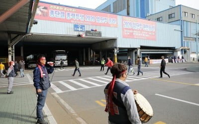 '부분파업' 한국GM 노조 "더 잃을 것 없다…총력투쟁"