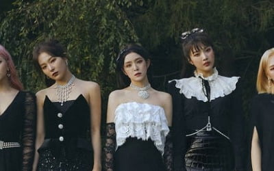 레드벨벳 '사이코' MV 2억뷰 돌파…또 다른 기록 경신