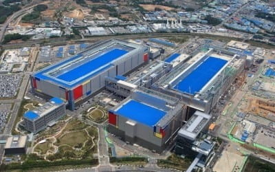 삼성전자, 2022년 3나노 양산 첫 공식화…TSMC에 맞불