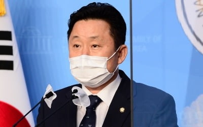 與 "윤석열 직무 배제는 합당한 조치…검찰총장 반성해야"