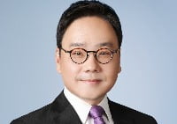 율촌, 쿠팡 법무부사장 출신 이준희 변호사 영입.. "핀테크 강화"