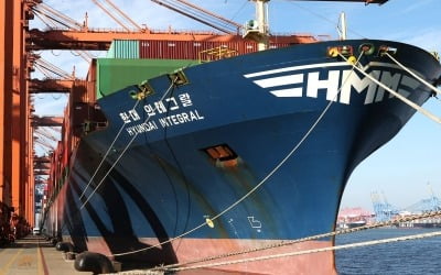 HMM, 美 노선에 5번째 임시선박 투입…중견·중소기업 화물 64% 차지