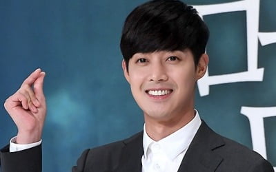 김현중 승소…法 "폭행으로 유산? 전 여친 주장 허위"