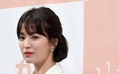 송혜교 '지금 헤어지는 중입니다' 출연 검토…수애 불발