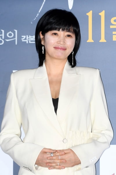 [포토] 김혜수, '자비로운 미소'(내가 죽던 날)