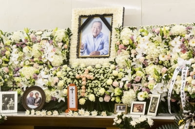 [포토] 故 송재호, '서울삼성병원 장례식장에 빈소 마련'