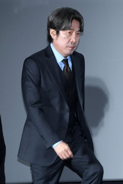 [포토] 오달수, '미투의혹 이후 긴장된 모습으로 공식석상 참석'