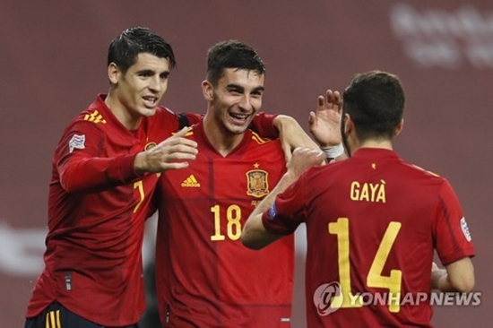 스페인, 독일에 6-0 충격 대승…네이션스리그 4강 진출