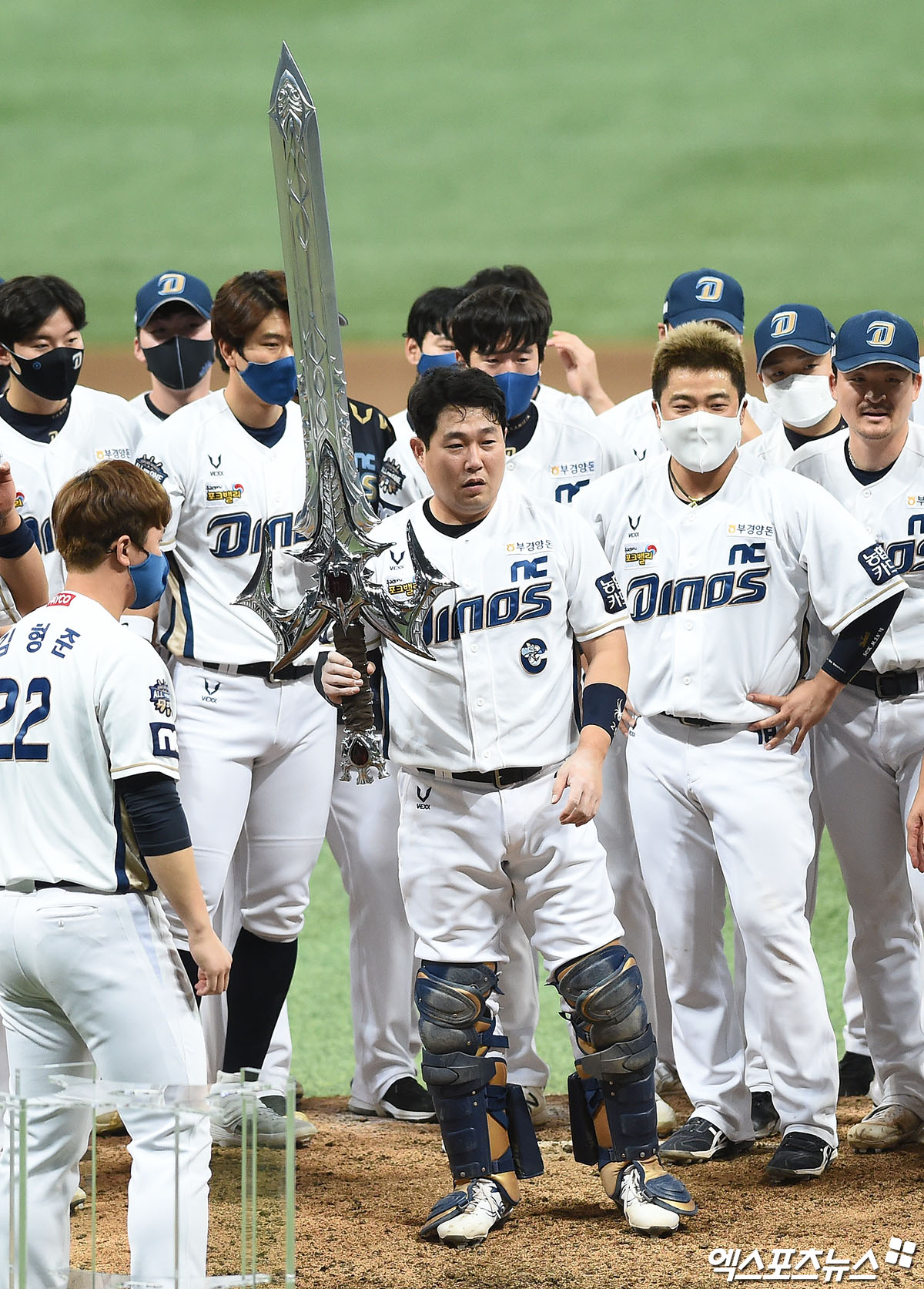 'KBO 9th Heart' NC Dinos Wins First Integrated Championship in 9 Years[엑’s 스토리]