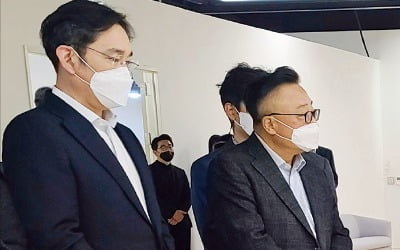 아버지처럼…"혼을 담아 디자인 혁명" 주문한 이재용 부회장