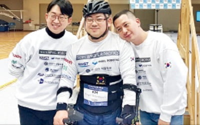 KAIST, 장애인 보행 아이언맨 대회서 금·동메달