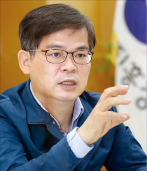 "청년 농부 소득 年 9000만원…농업에 기회있다"