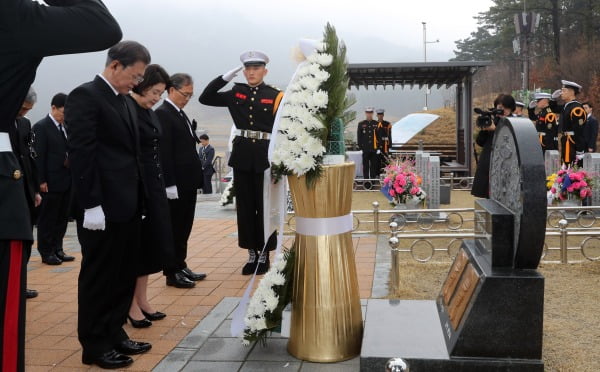 野 "연평도 포격 10주기…정부, 北에도 '살인자'라 해보라"