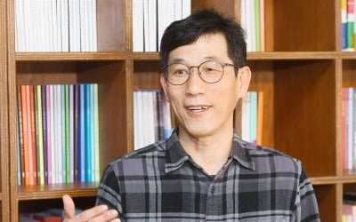 진중권 "尹 징계위, 이미 '해임' 결론…文, 악어의 눈물 연출할 것"