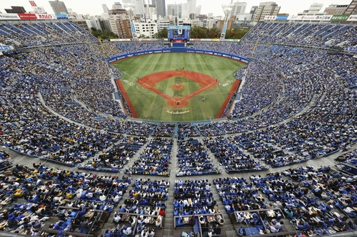 도쿄올림픽 염두에 둔 日야구장 2만8000명 '인체실험' 논란