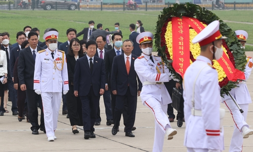 박의장 "삼성전자, 한·베트남 경협 상징…세계 표준 돼달라"