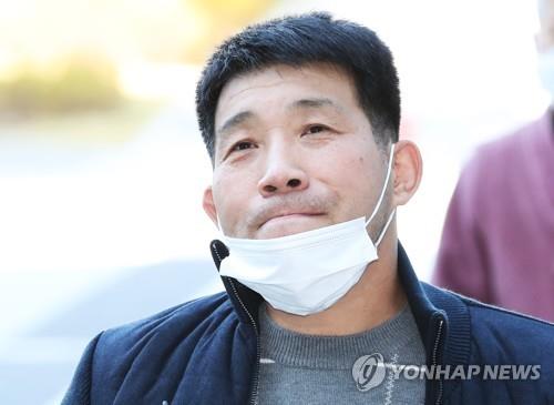 억울한 옥살이 윤씨 "이춘재, 늦었지만 그나마 진실 말해 감사"