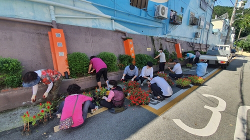 [#나눔동행] 동네사람은 한가족…부산 개금2동 이웃사랑회