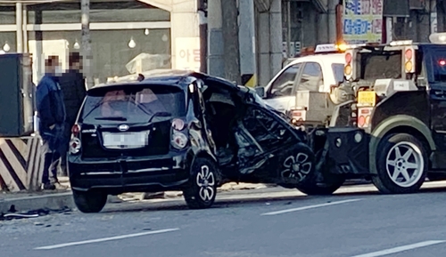 청주서 츨근길 교통사고…2명 다쳐