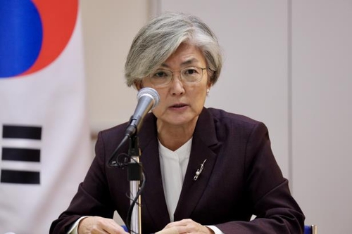 바이든측 만난 강경화 "북핵문제 시급·정상차원 우선관심 강조"(종합)