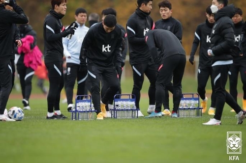 코로나 집단감염에 한국축구 초비상…시즌중 유럽파·ACL도 걱정