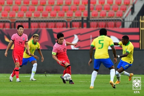 이동경 선제골 지키지 못한 김학범호, 브라질에 1-3 역전패