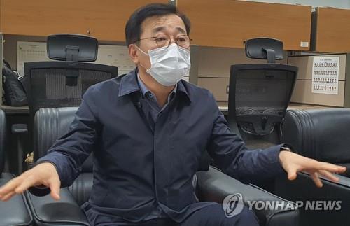 민주당 김윤덕 의원 "차기 전북도지사 선거 출마 고민 중"