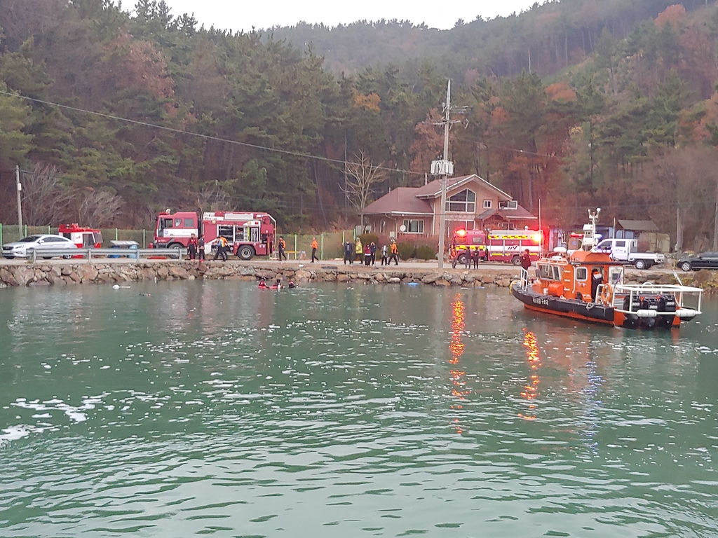 보령 오천북항서 승용차 바다로 추락…운전자 사망