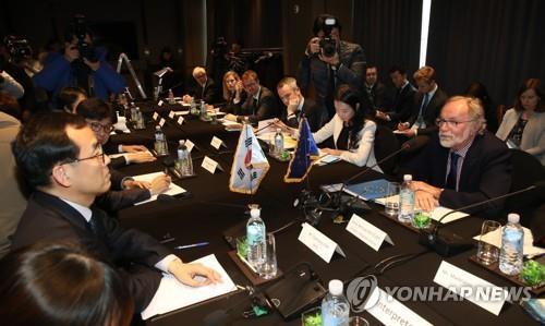 EU, 한국 ILO 핵심협약 비준 지연에 "대응책 채택할 수도" 경고