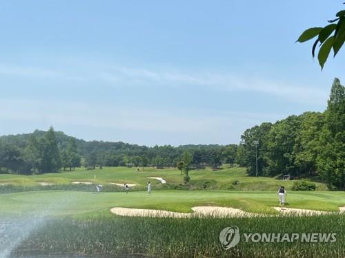 수도권 골퍼 자주 찾는 충주…골프장 방역 '비상'