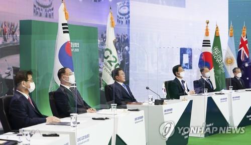 코로나19 사태 속 G20 정상회의…"백신에 공평한 접근 중요"(종합)