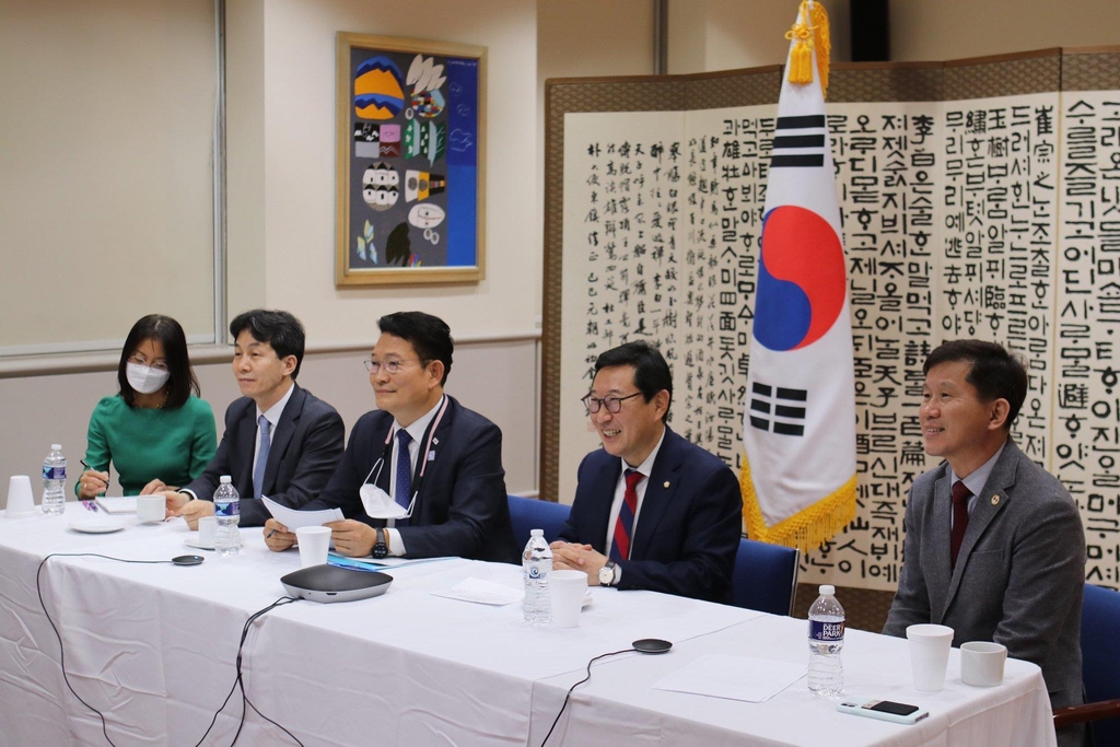 캠벨 前차관보 "북에 인도적지원 메시지 좋아…바이든 실행가능"