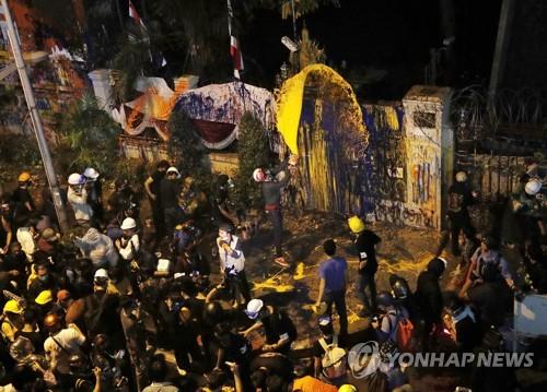 총리 경고·지도부 고발…태국 '왕실모독죄' 시위사태 영향줄까