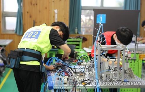 산업인력공단, '기능인력 적극 고용' 삼성전자에 감사패