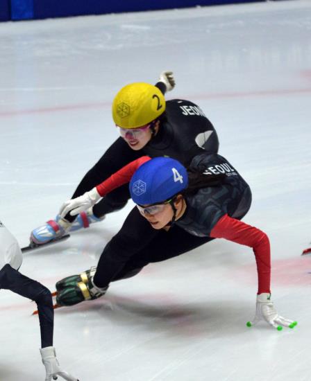 '역시 최민정'…올 시즌 쇼트트랙 첫 대회 1,500ｍ 우승