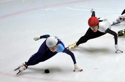 '역시 최민정'…올 시즌 쇼트트랙 첫 대회 1,500ｍ 우승(종합)