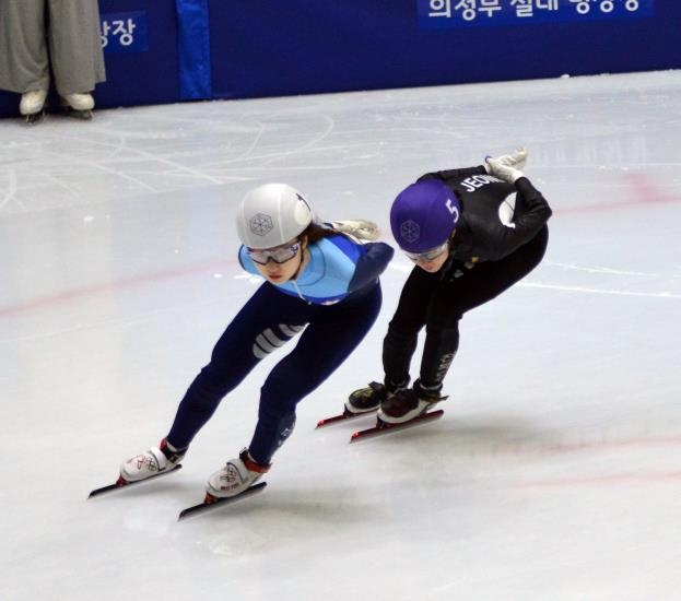 돌아온 쇼트트랙 간판 최민정 "시즌 준비, 정신적으로 힘들었다"