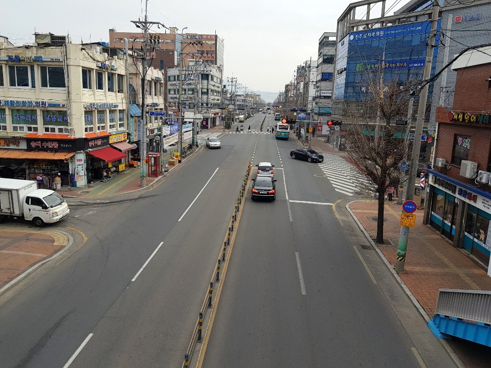 공무원 잇따라 확진된 진주시청·동사무소 시민 발길 끊겨(종합)