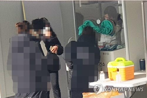 "가족·이웃 정 나누는 김장, 올해는 곤란"…코로나 확산 불씨