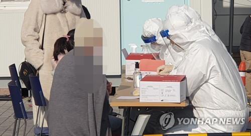 제천 '김장모임' 2명 추가 확진…전체 15명으로 늘어