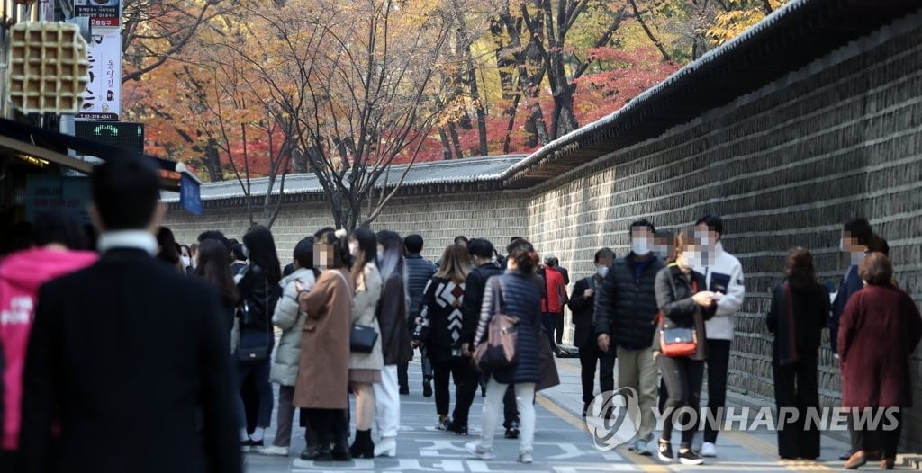 중대본, 내일 긴급 브리핑…수도권·강원 1.5단계 격상 전망