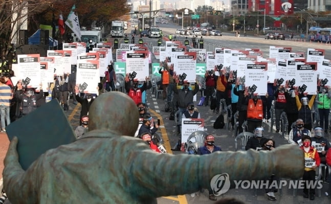 서울시 "민노총 집회, 확진자 나오면 손해배상 청구"