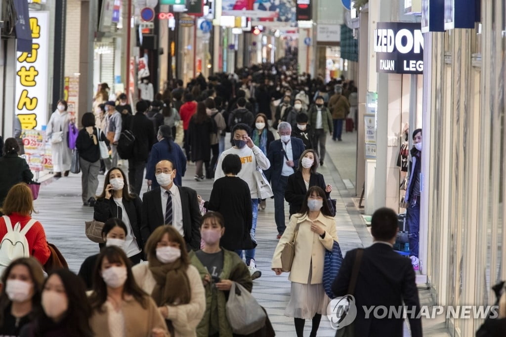 日 코로나 신규 확진 이틀째 2,500명대…`중증자`도 역대 최고치