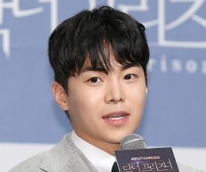 '펜트하우스 체육선생님' 박은석 "코로나19 음성 결과, 경각심 갖겠다" [전문]