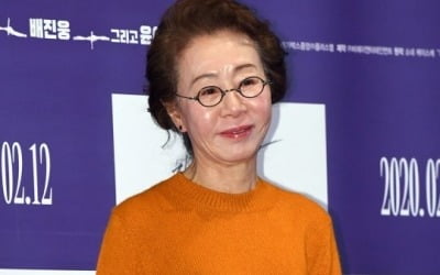 일흔 셋의 저력 윤여정, 글로벌한 행보